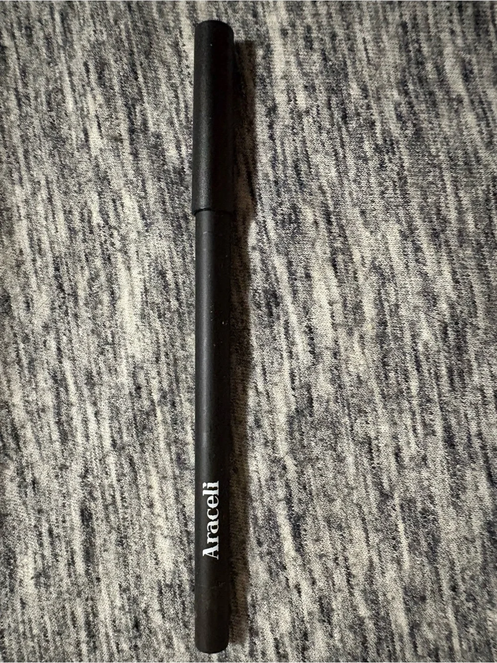 Araceli Black Eyeliner Pencil - Smooth Definition. No box
